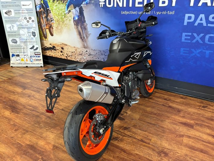 2024 Ktm 890 SM-T Black