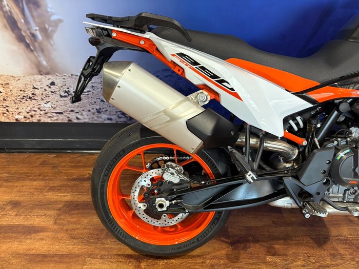2024 Ktm 890 SM-T Black