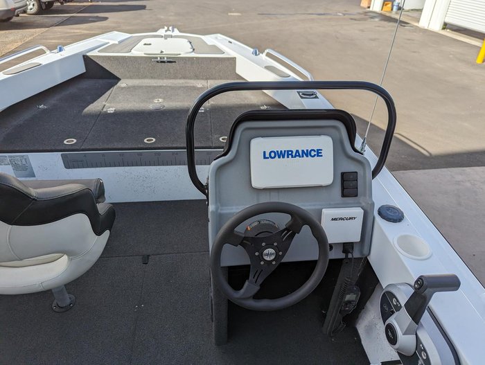 2017 QUINTREX 510 Frontier SC