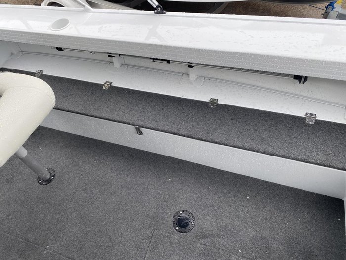 2024 QUINTREX 481 Top Ender Pro