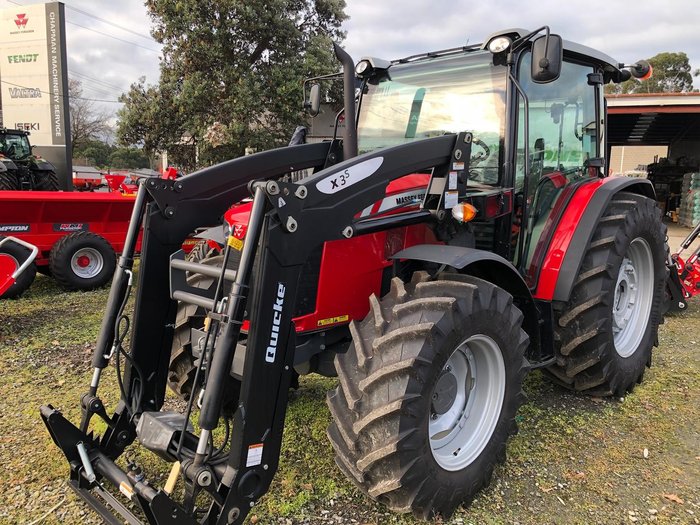 0 Massey Ferguson 4707 C-4 Cab Tractor 4Wd Quicke Loader 75Hp RED