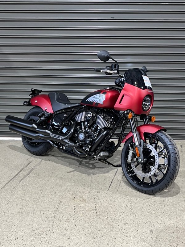 2024 Indian 1900CC Sport Chief Dark Horse