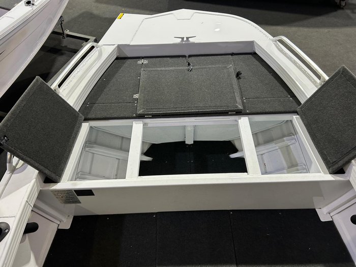 2025 Stacer 429S Proline Angler