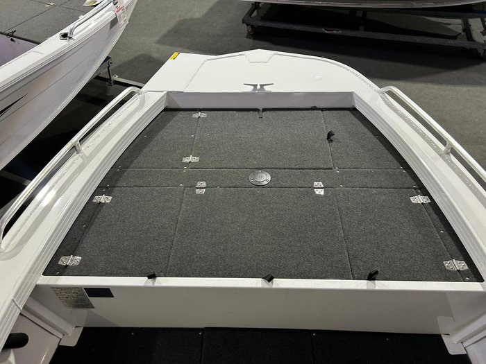 2025 Stacer 429S Proline Angler