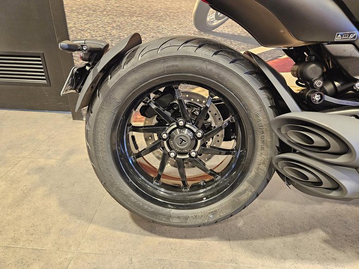2024 Triumph Rocket 3 R Storm Rocket