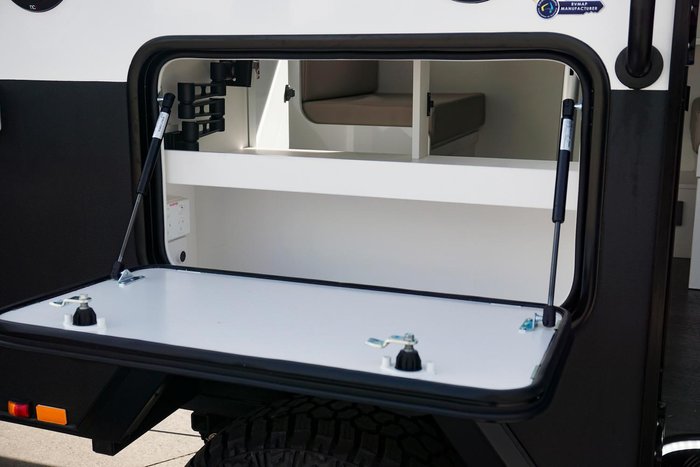 2024 JB Caravans 16' Gator Hybrid