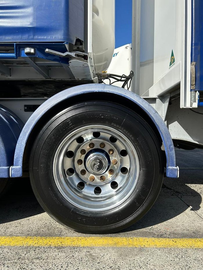 2021 Maxitrans St3 34 Pallet Drop Deck Mezzanine R/T 