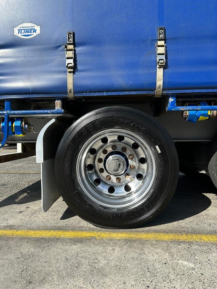 2021 Maxitrans St3 34 Pallet Drop Deck Mezzanine R/T 