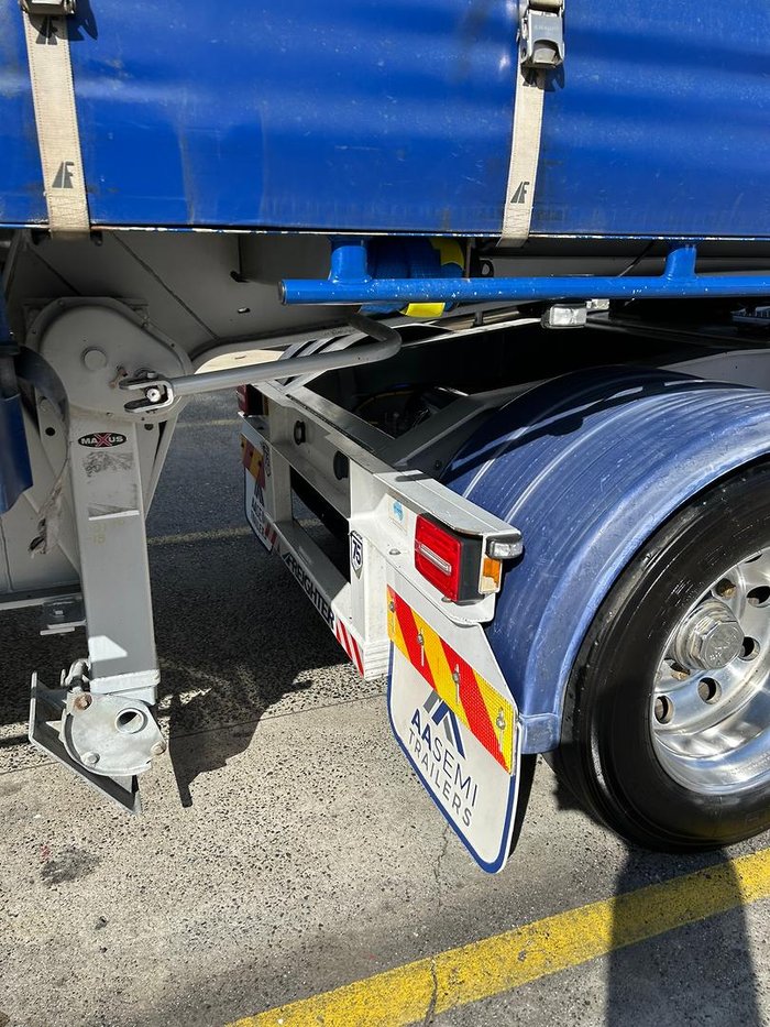 2021 Maxitrans St3 34 Pallet Drop Deck Mezzanine R/T 