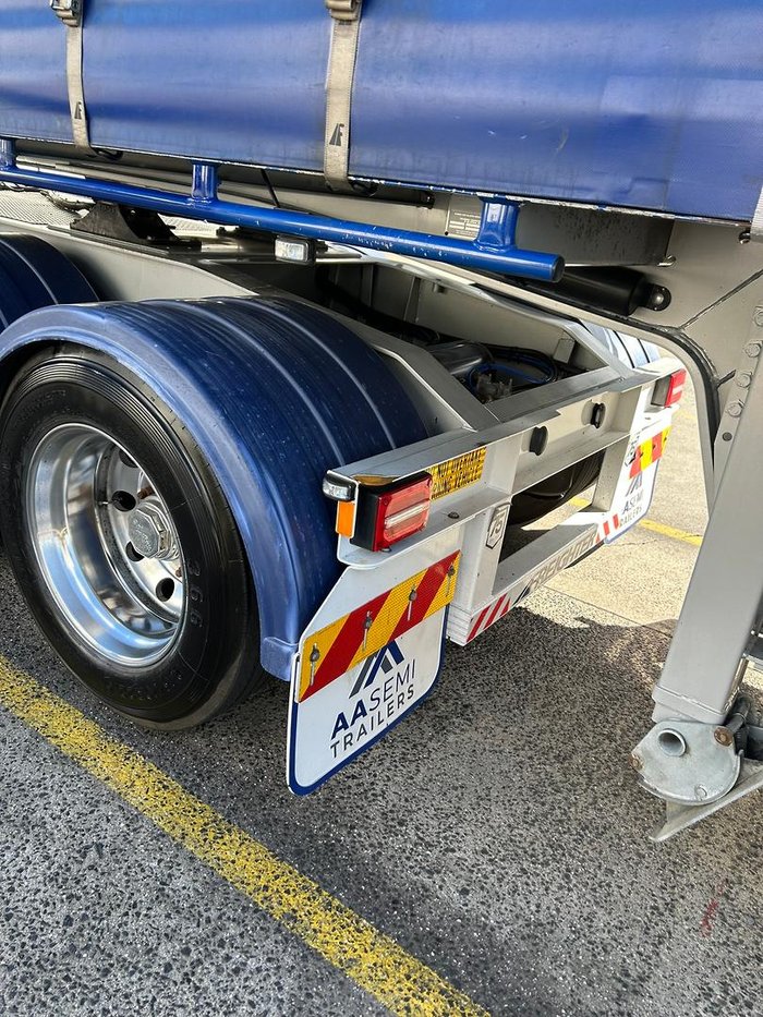 2021 Maxitrans St3 34 Pallet Drop Deck Mezzanine R/T 