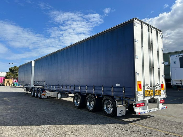 2021 Maxitrans St3 34 Pallet Drop Deck Mezzanine R/T