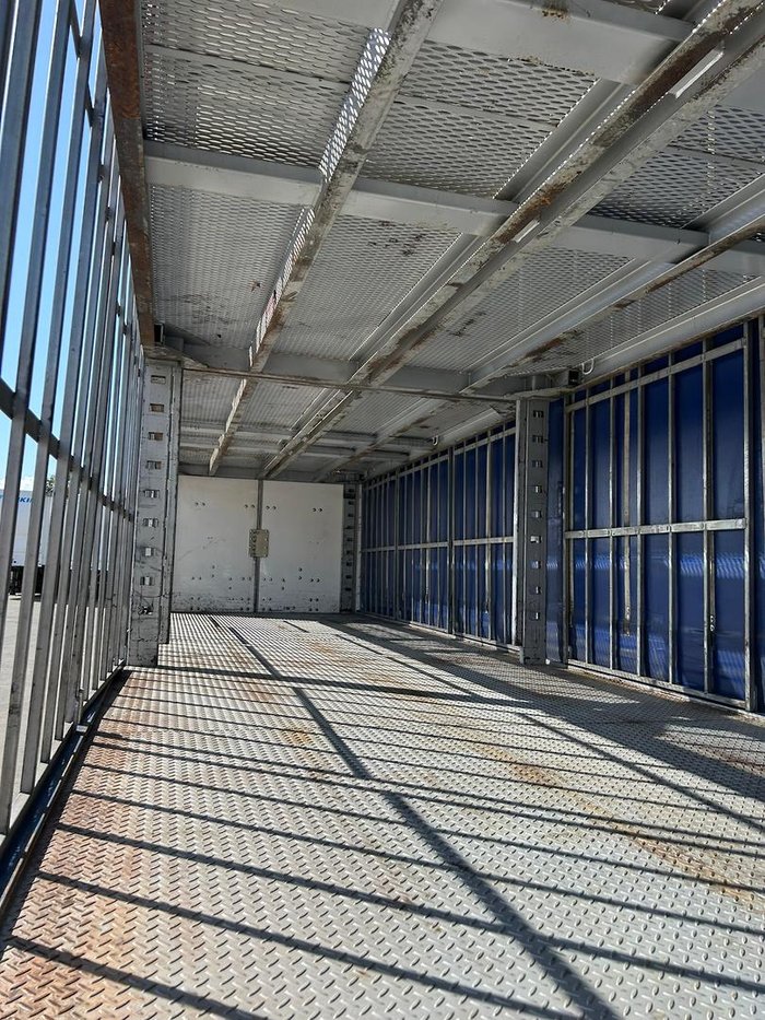 2021 Maxitrans St3 34 Pallet Drop Deck Mezzanine R/T