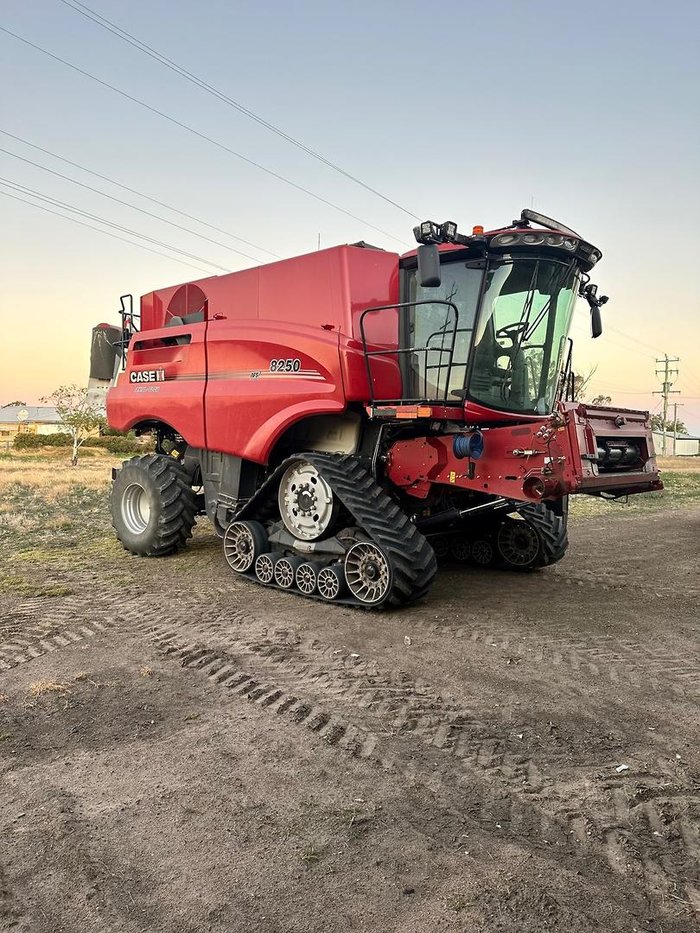 2020 CASE IH 8250 Suspended Tracks