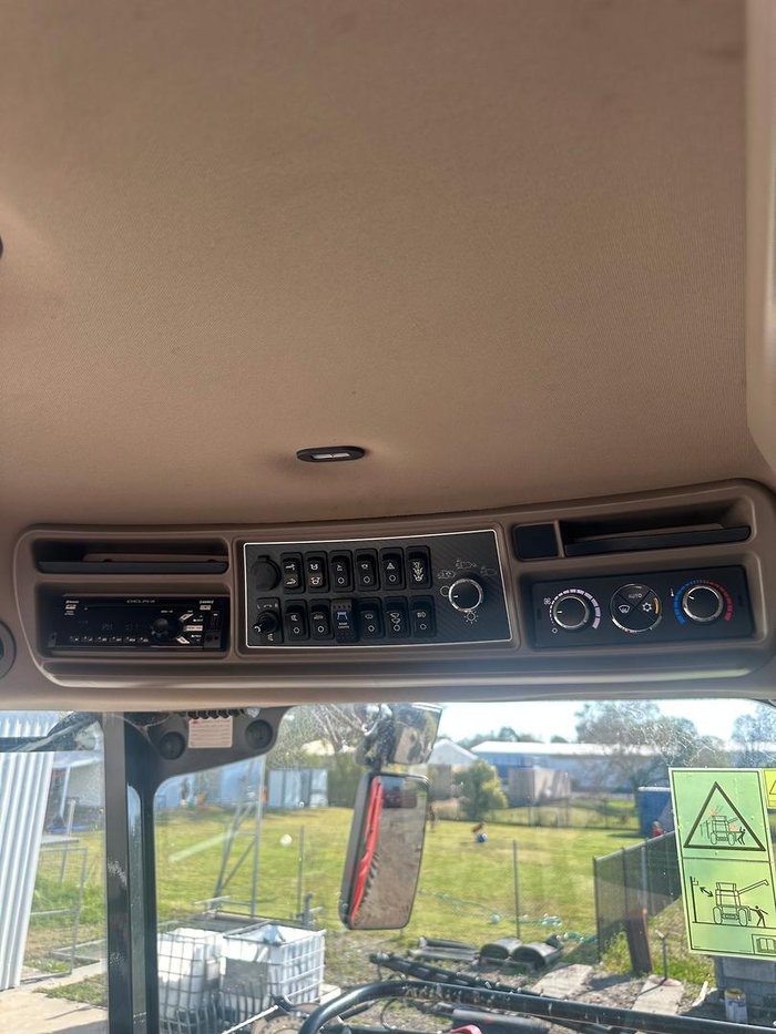 2020 CASE IH 8250 Suspended Tracks Red