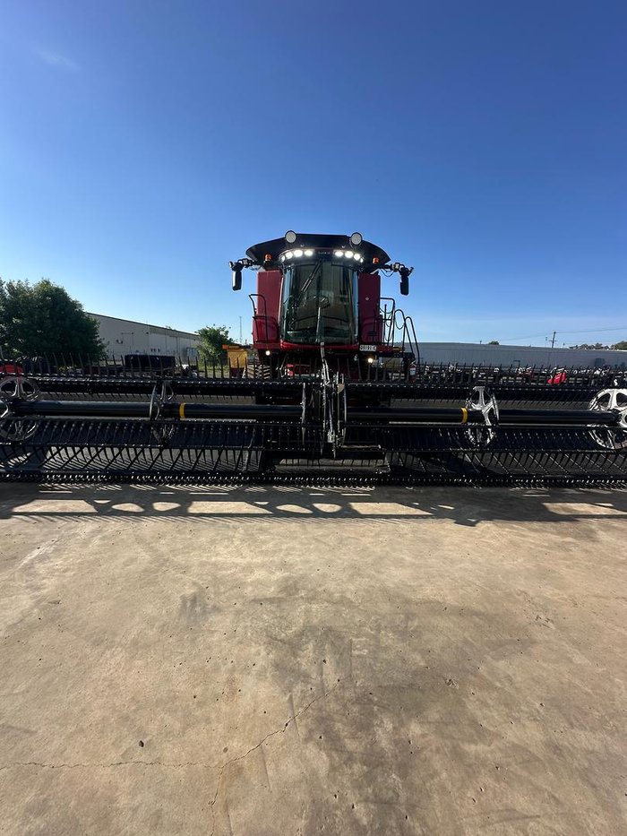 2020 CASE IH 8250 Suspended Tracks