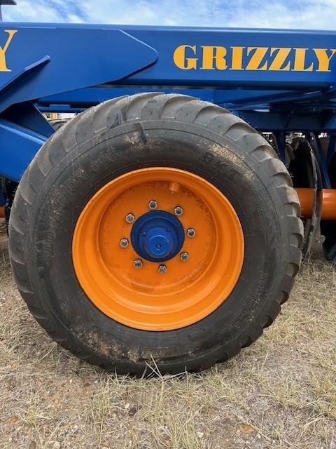 2024 Grizzly Tiny 290 Blue
