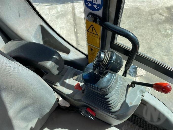 2021 Liebherr R 914 YELLOW