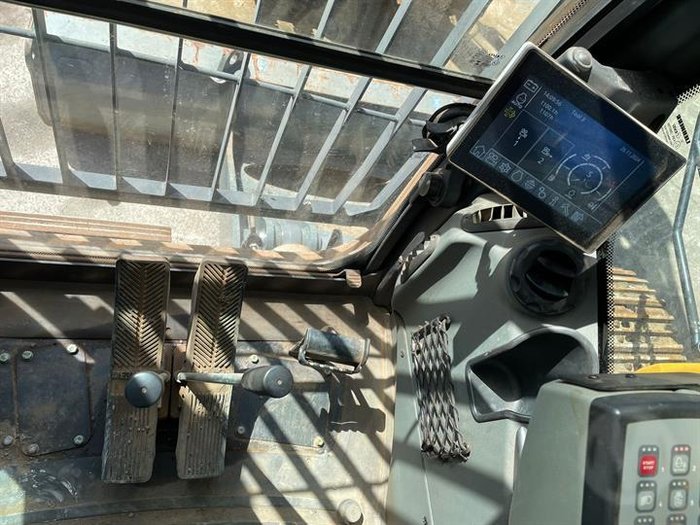 2021 Liebherr R 914 YELLOW