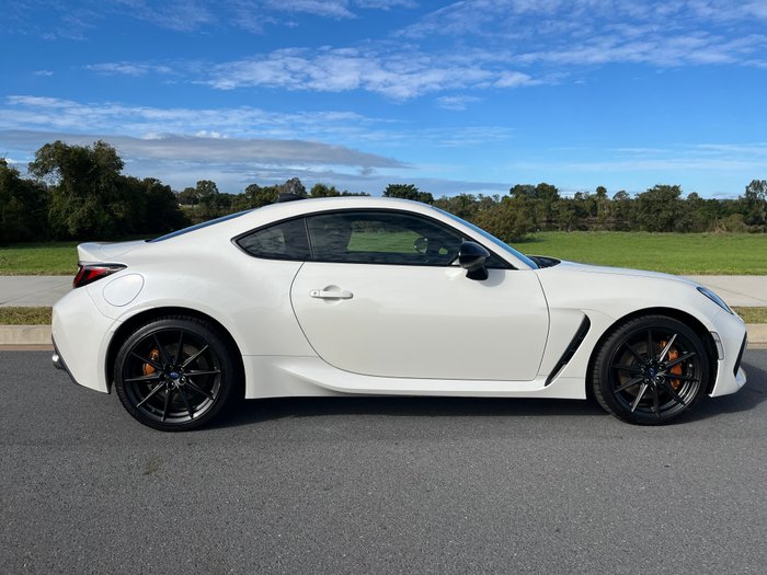 2025 SUBARU BRZ tS