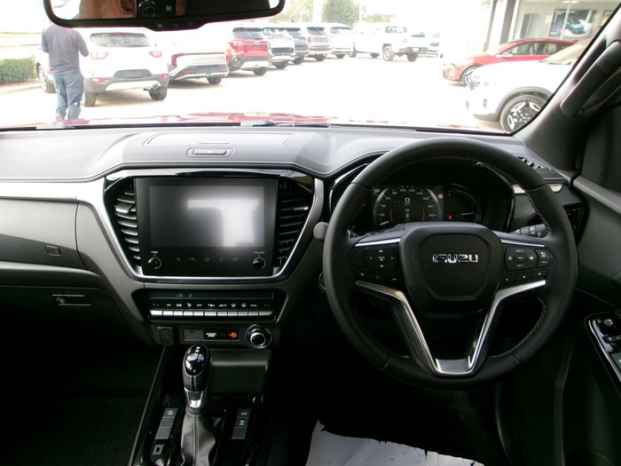 2025 Isuzu D-MAX 2024 Isuzu D-Max 4X4 Crew Cab Chassis LSU 3.0L Automatic (TOR4027)