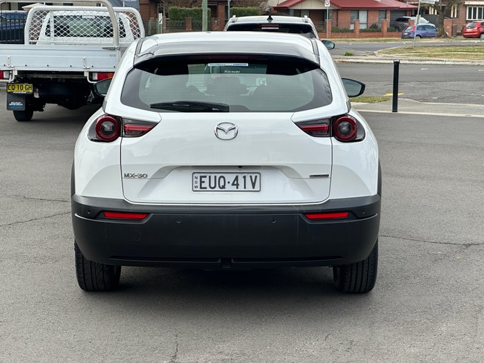 2022 MAZDA MX-30 G20E EVOLVE MHEV