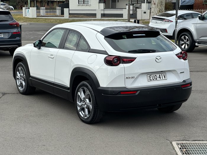 2022 MAZDA MX-30 G20E EVOLVE MHEV