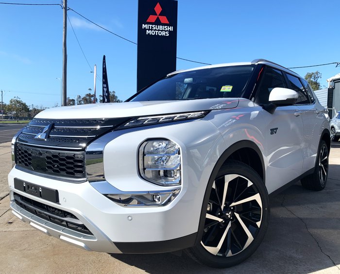 2025 Mitsubishi ZM9P45 ZM Outlander ASPIRE 2.4L PHEV AWD 5ST WHITE DIAMOND
