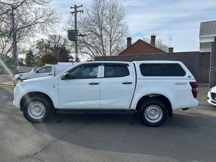 2021 ISUZU D-MAX SX (4x4)