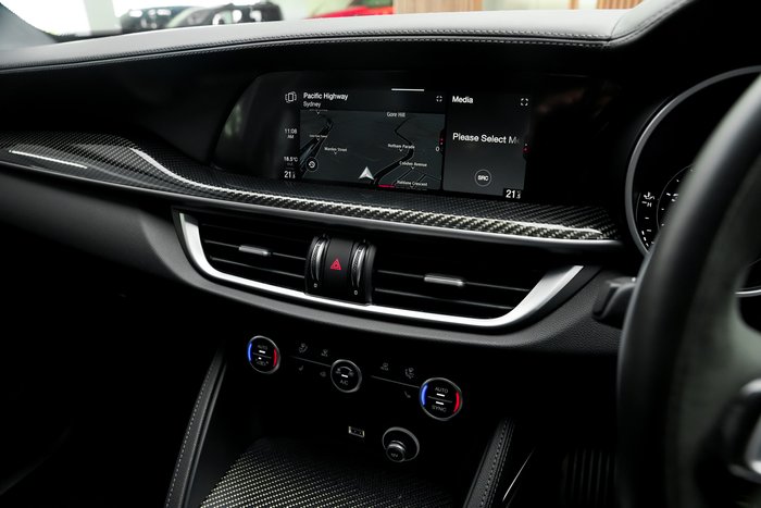 2022 Alfa Romeo Stelvio Quadrifoglio