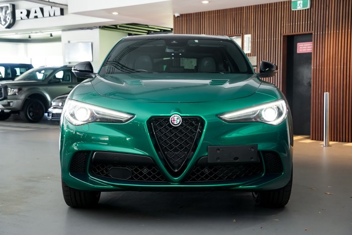 2022 Alfa Romeo Stelvio Quadrifoglio