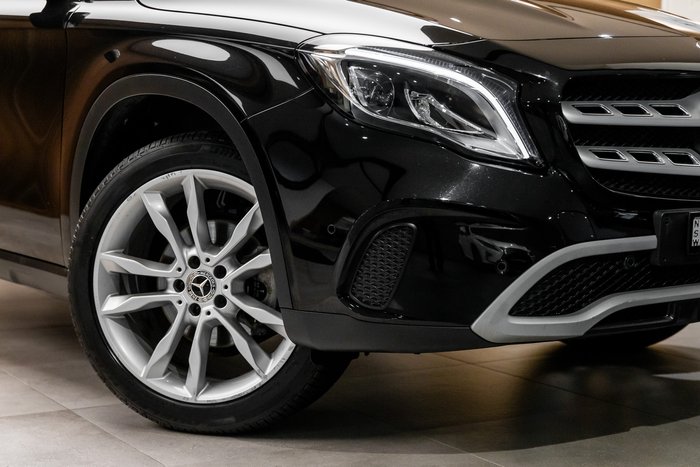 2019 MERCEDES-BENZ GLA 180