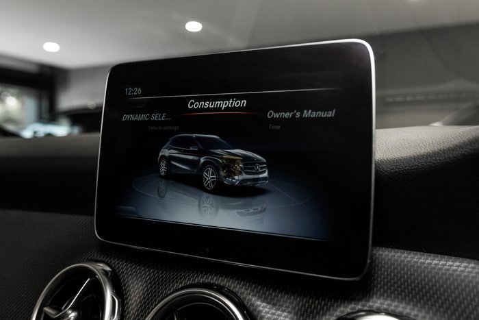 2019 MERCEDES-BENZ GLA 180