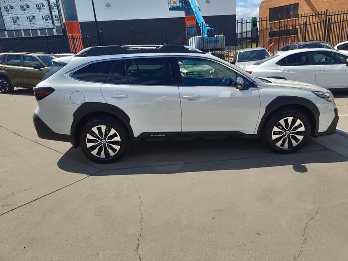 2025 Subaru Outback AWD Touring
