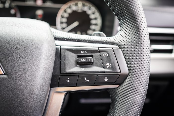 2024 MITSUBISHI OUTLANDER ASPIRE 7 SEAT (2WD)