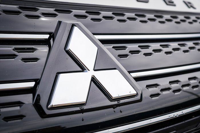 2024 MITSUBISHI OUTLANDER ASPIRE 7 SEAT (2WD)