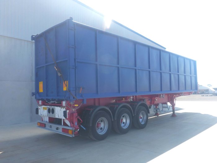 2017 CIMC 40FT Tipping Skel with Bin