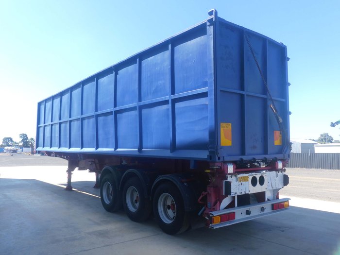 2017 CIMC 40FT Tipping Skel with Bin