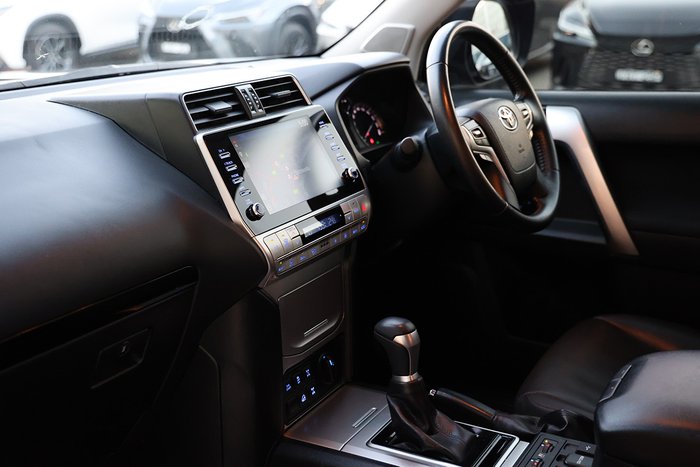 2022 TOYOTA LANDCRUISER PRADO GXL