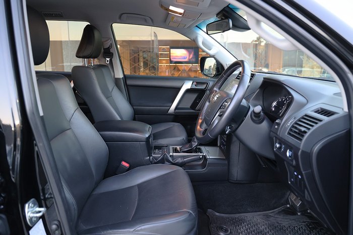 2022 TOYOTA LANDCRUISER PRADO GXL