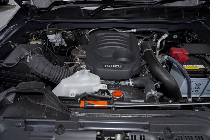 2025 Isuzu MU-X LS-M