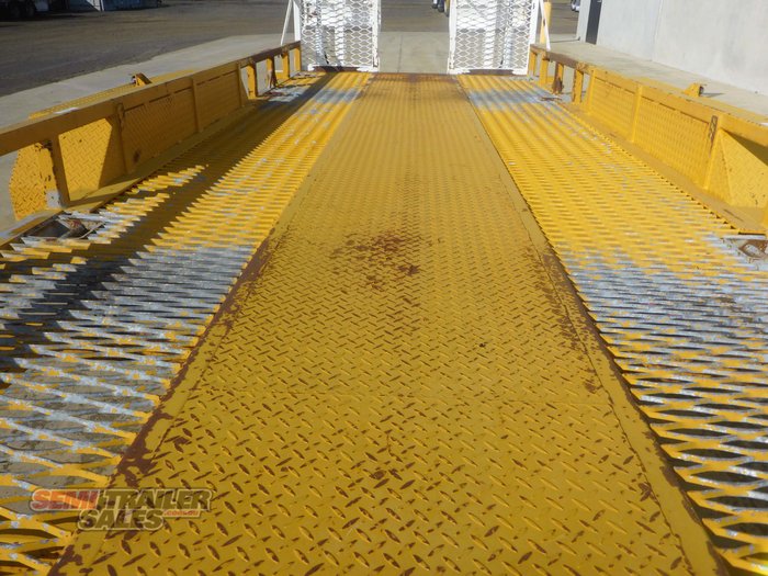2006 Cowan Welding Dual Axle Plant Trailer