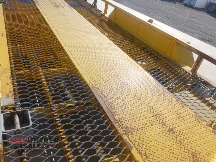 2006 Cowan Welding Dual Axle Plant Trailer