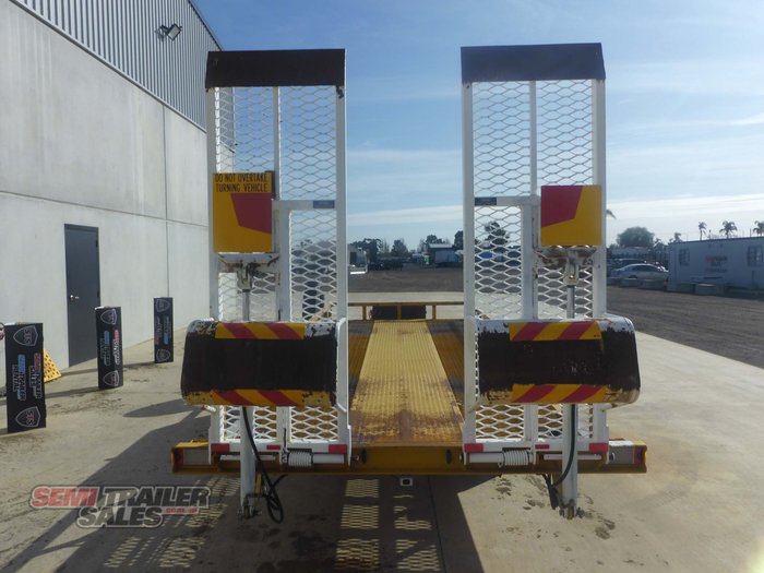 2006 Cowan Welding Dual Axle Plant Trailer