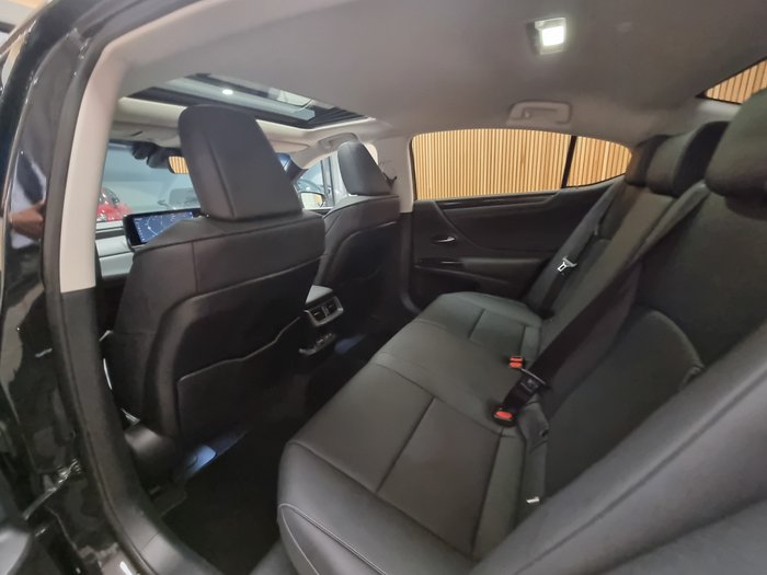 2025 Lexus ES300h Luxury 2.5L Hybrid Auto CVT Sedan