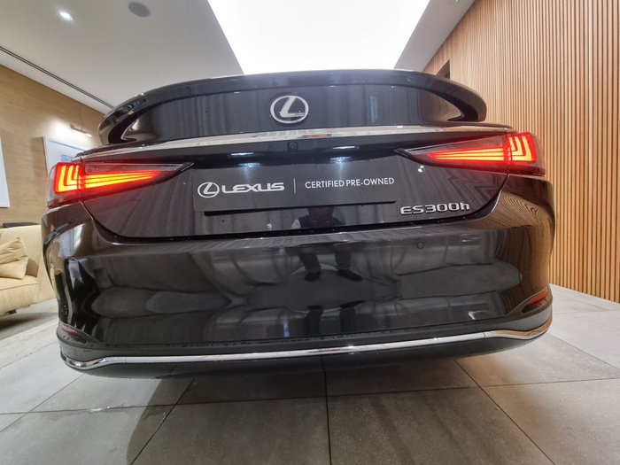 2025 Lexus ES300h Luxury 2.5L Hybrid Auto CVT Sedan
