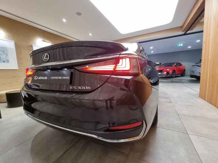 2025 Lexus ES300h Luxury 2.5L Hybrid Auto CVT Sedan