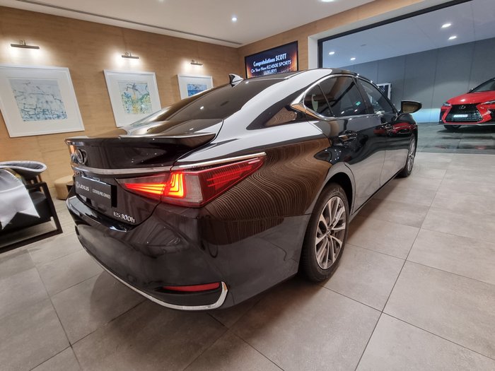 2025 Lexus ES300h Luxury 2.5L Hybrid Auto CVT Sedan