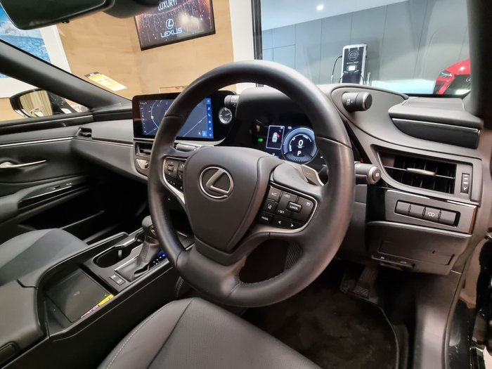 2025 Lexus ES300h Luxury 2.5L Hybrid Auto CVT Sedan