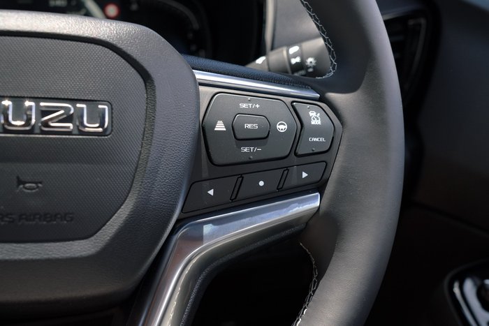 2025 Isuzu D-MAX LS-U