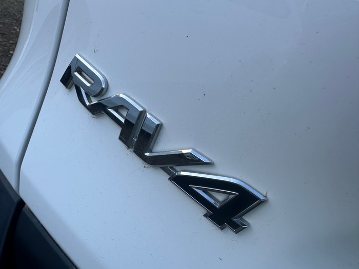 2022 Toyota RAV4 GX
